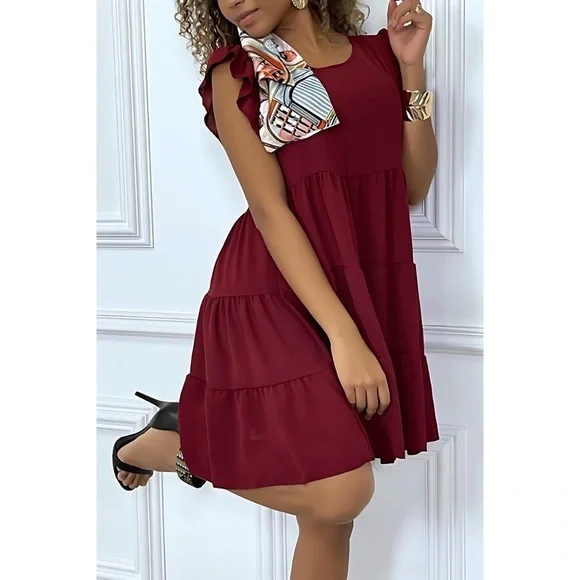NWT Le Lis Burgundy Tiered Lined Ruffle Side Zip Back Button Easy to Wear Dress - Picture 1 of 10